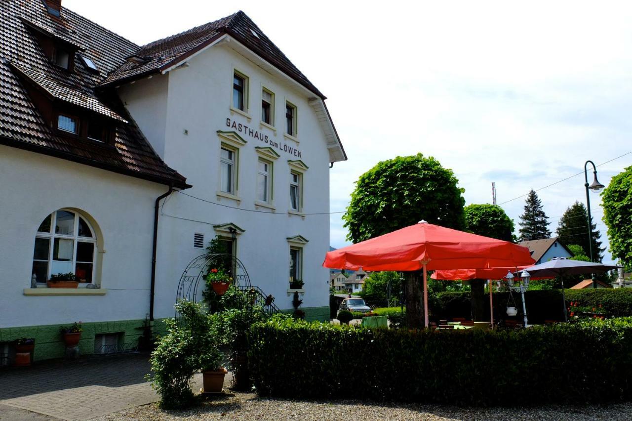 Hotel Loewen Kirchzarten Eksteriør billede