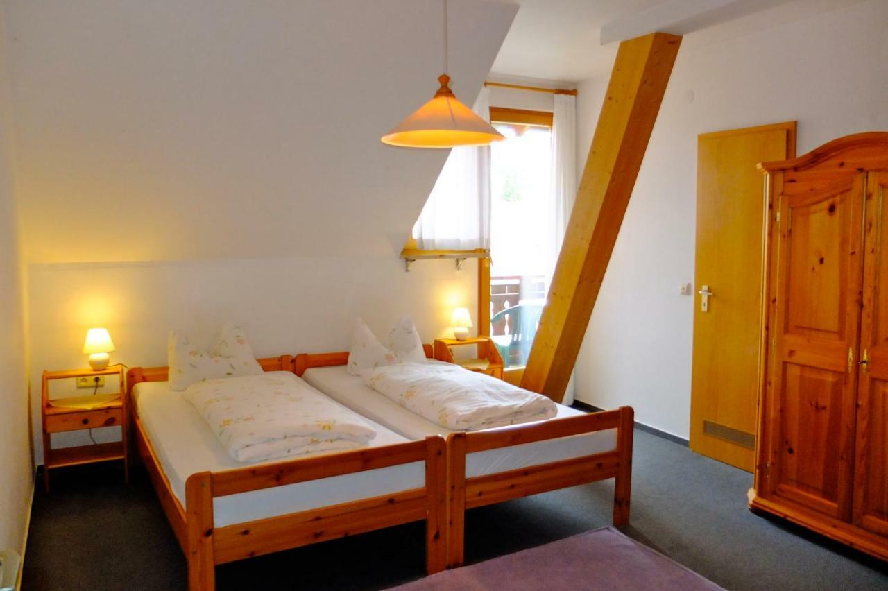 Hotel Loewen Kirchzarten Eksteriør billede